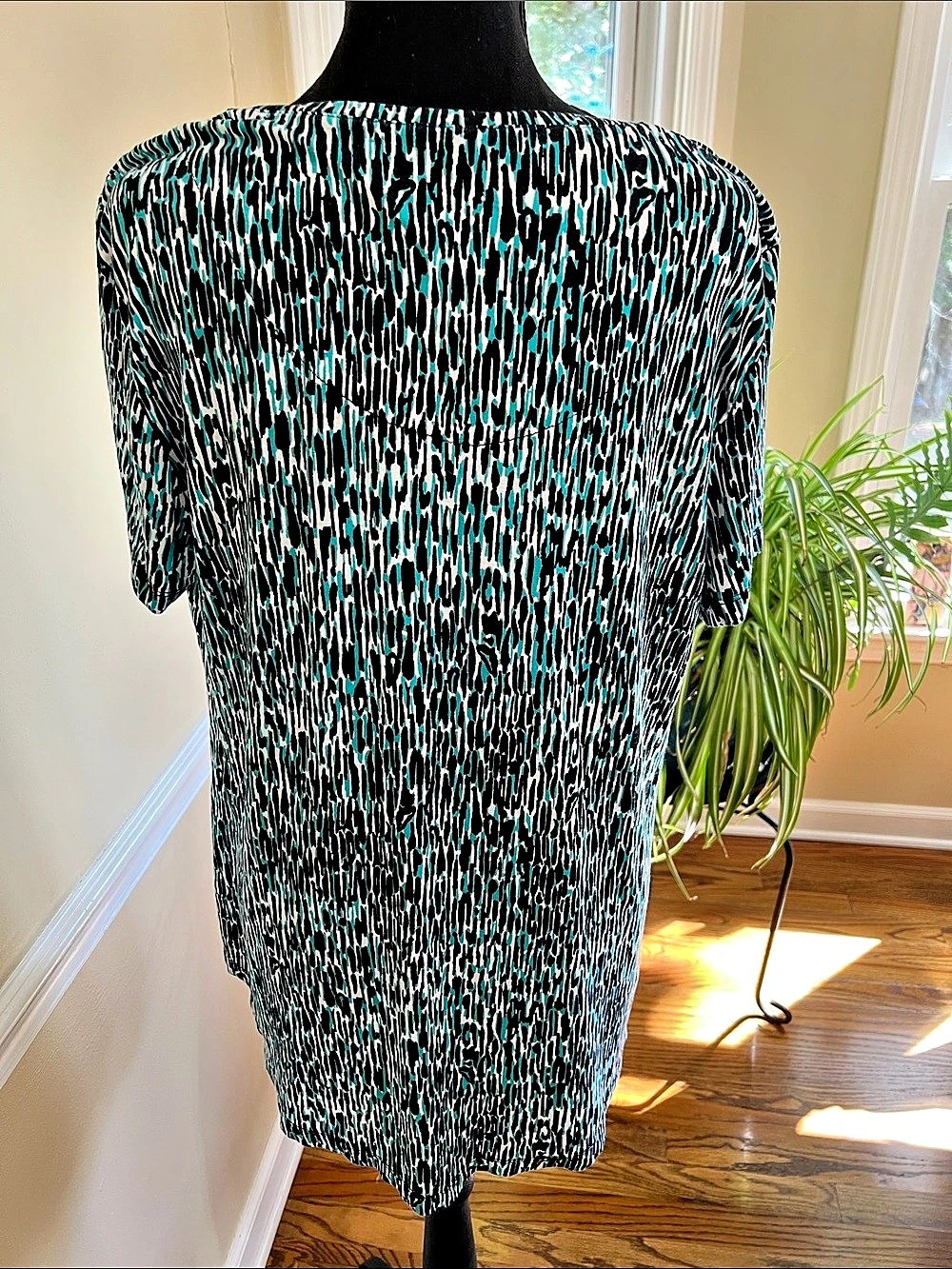 JM Collection Abstract Print Short Sleeve Top Size Large - Picture 7 of 10